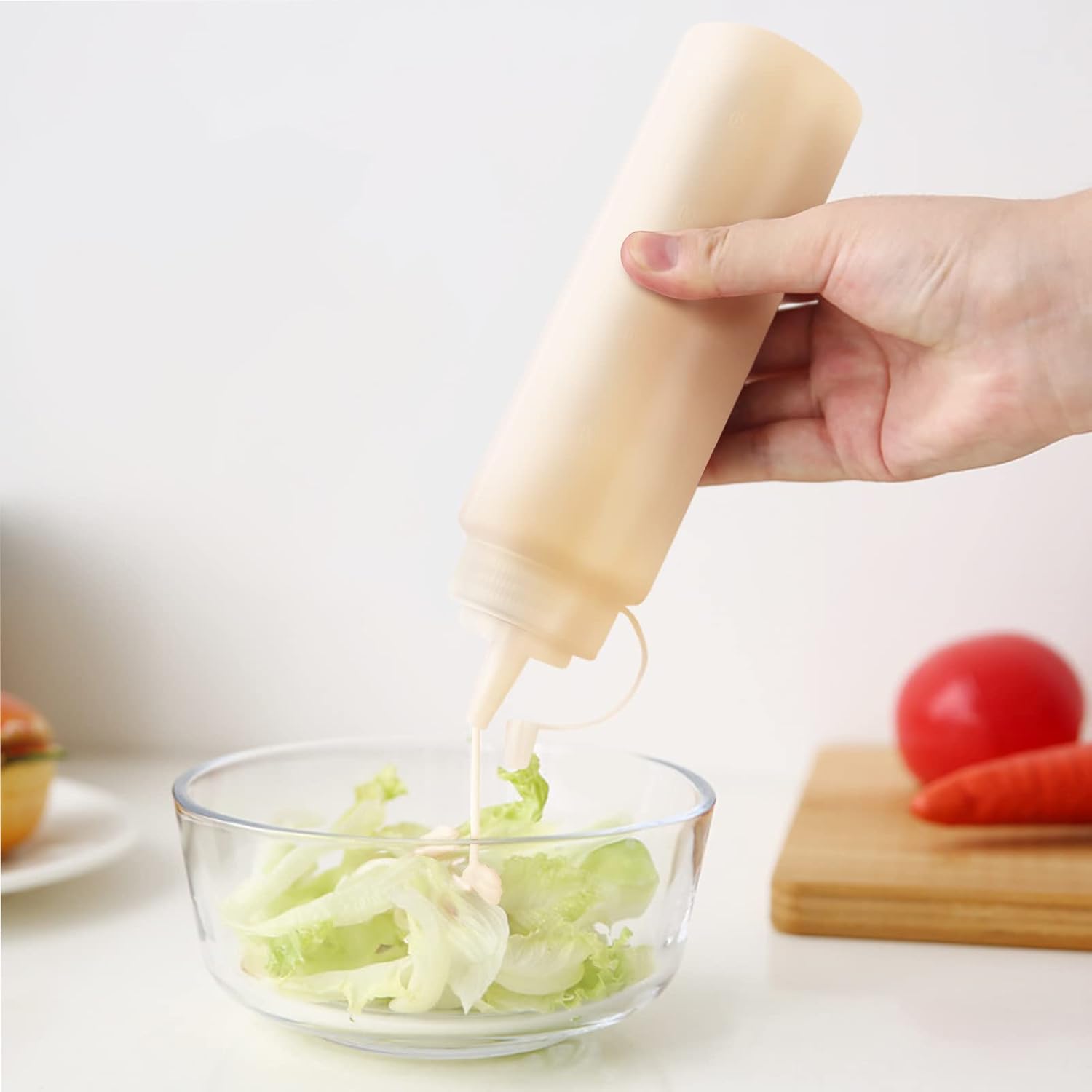 6 Pcs 8 Oz Condiment Squeeze Bottles with Twist Caps and Measurement