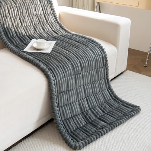 Non-Slip Fuzzy Pet Couch Covers for Large Dogs