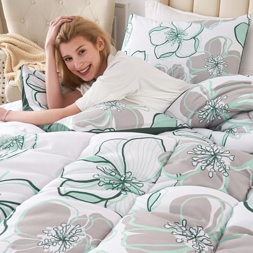 Crossvast 3 Piece Queen Comforter Set with Leaf Design