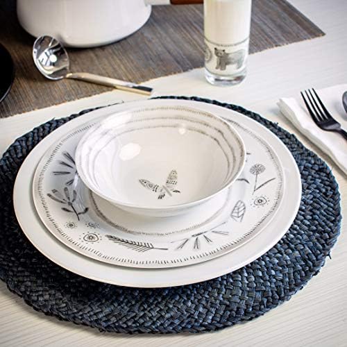 Everything Kitchens 16-Piece Dinnerware Set with Mugs Bear With Me