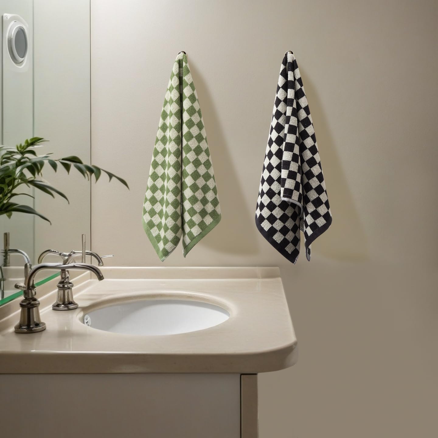 Madi-Cadi Hand Towels 5 Pack - Soft Absorbent Checkered Design