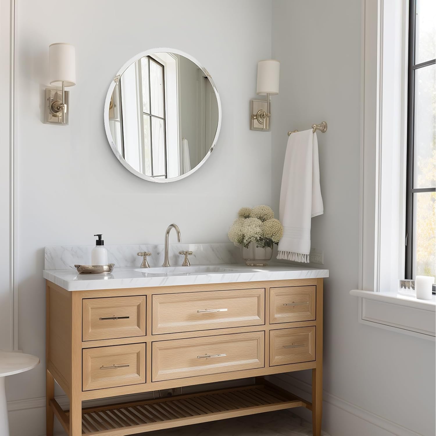 USHOWER Frameless Round Mirror 24 Inches