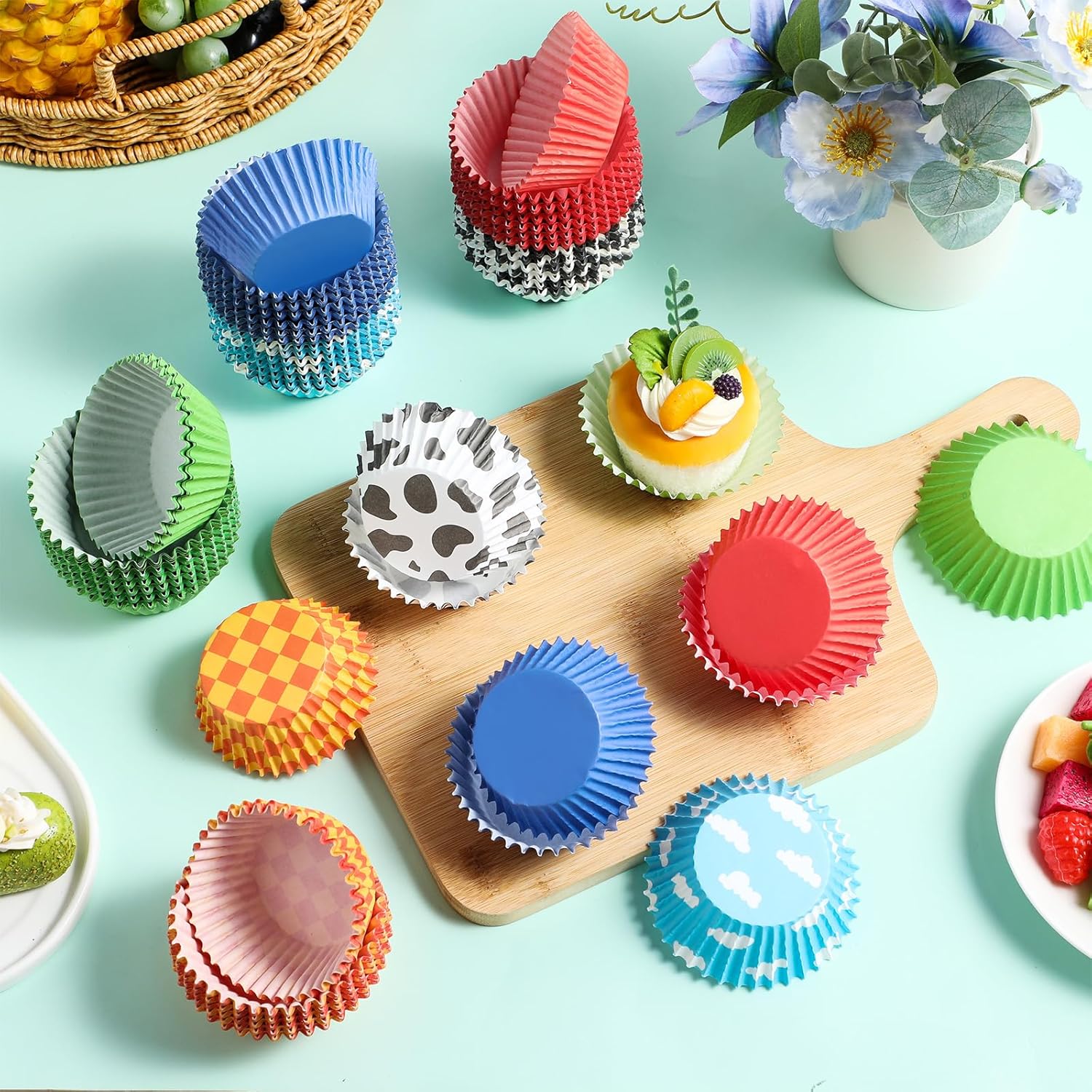 Vesici 900 Count Cartoon Birthday Cupcake Liners