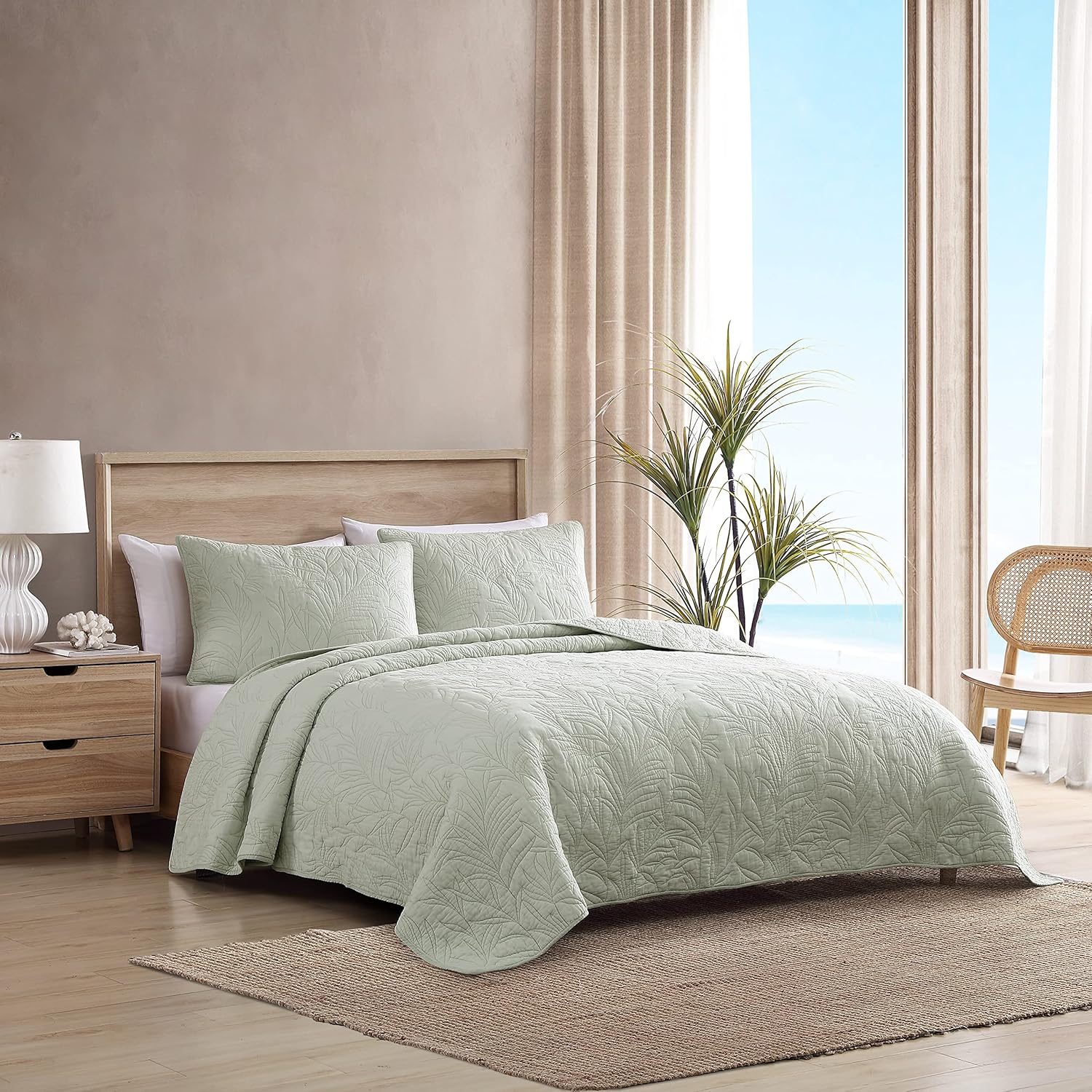 Tommy Bahama Queen Quilt Reversible Cotton Bedding Set